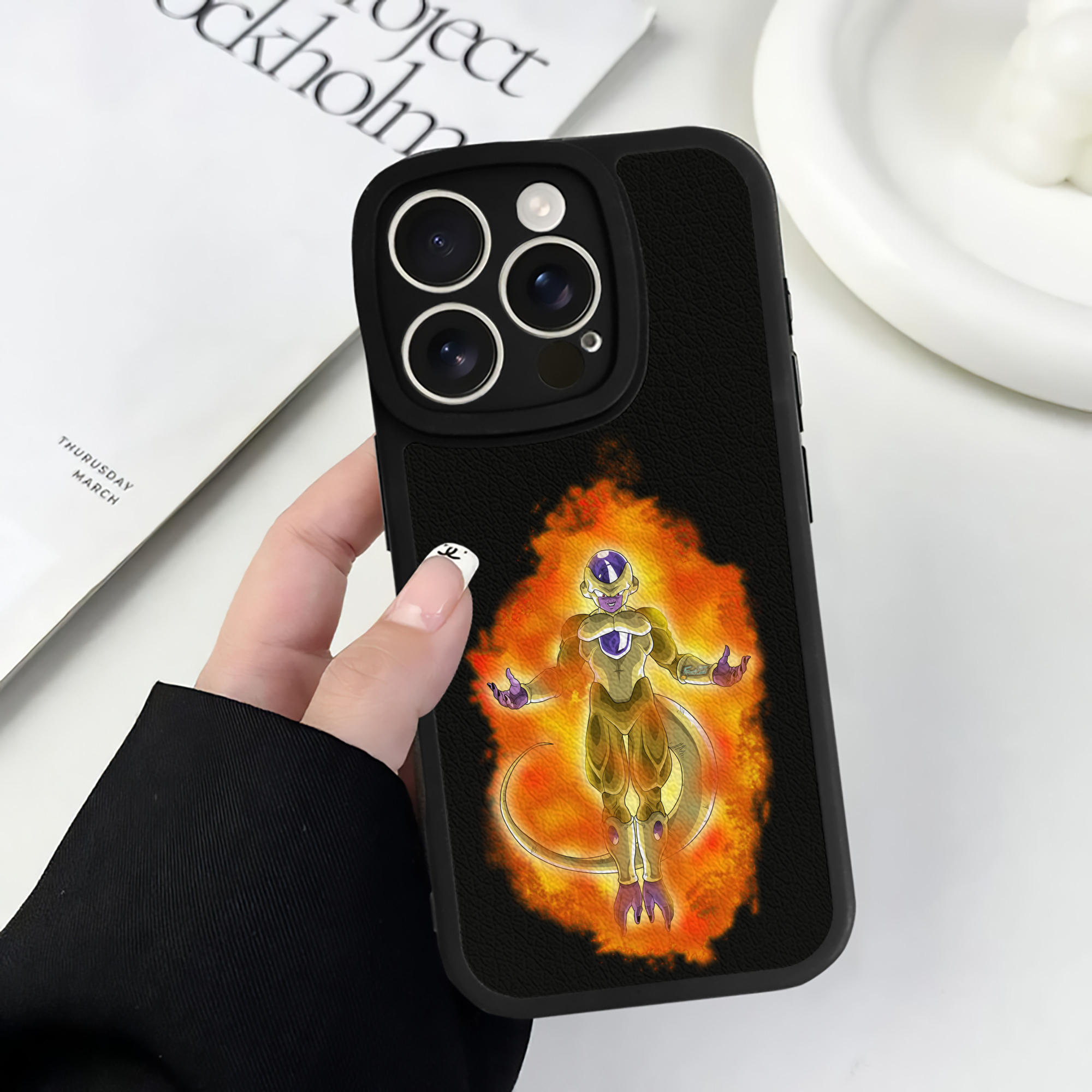 （画像用） ドラゴンボール フリーザ DRAGON BALL Frieza 【iPhone 16シリーズ対応】シリコンスマホケース（レザー調） 材質：シリコン